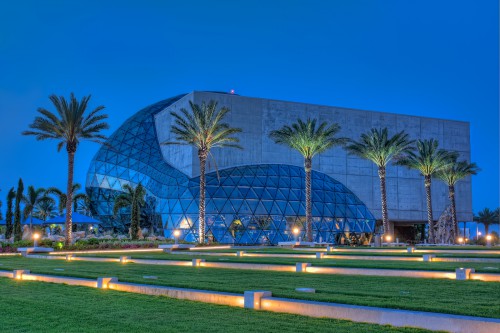2.SalvadorDaliMuseum.jpg