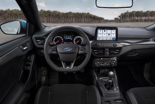 2019_FORD_FOCUS_ST_17-LOW.jpg