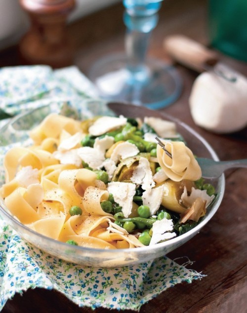 tagliatelles-au-chevre-et-legumes-verts.jpg