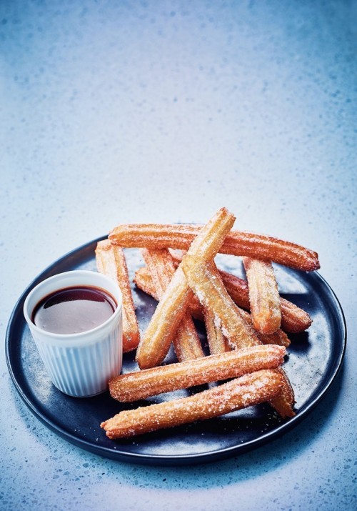 Churros-sauce-chocolat.jpg