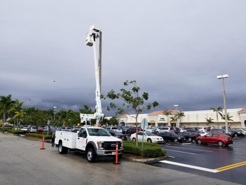 Orlando-Parking-Lot-Sweeping.jpg