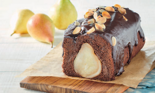 Cake au chocolat et poires entières