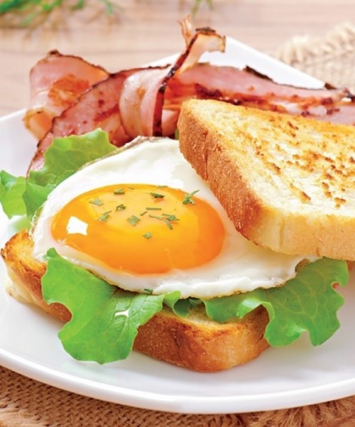 toast oeuf bacon